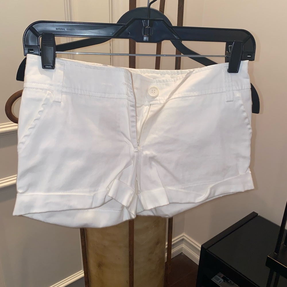White forever 21 shorts